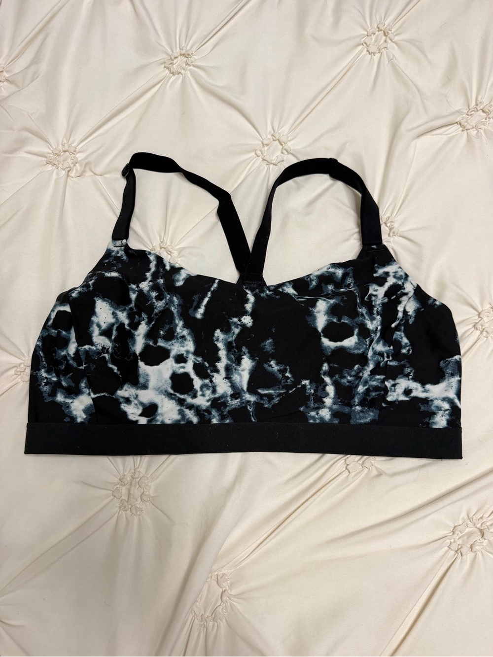 Old Navy Black and White Tie-Dye Racerback Sports Bra